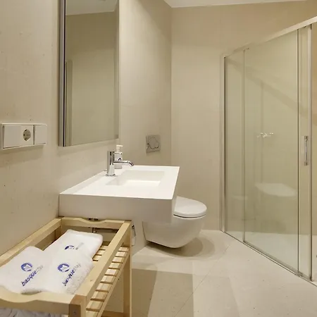 Eider - Basque * San Sebastián